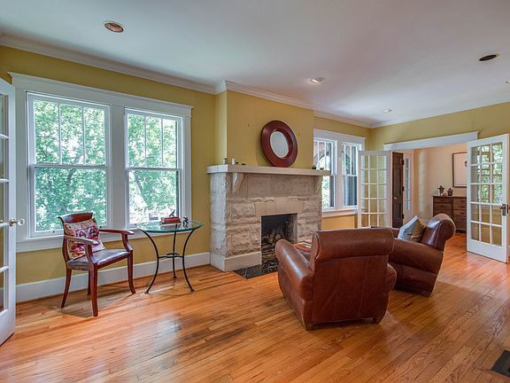 4th image of 1710 Beechwood Ave