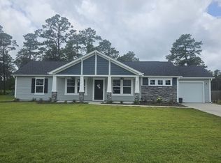 870 Golf View Rd, Southport, NC 28461