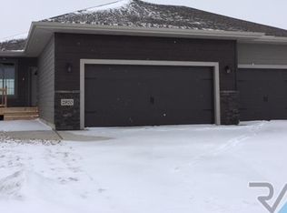 2920 S Keyrell Dr, Sioux Falls, SD 57106