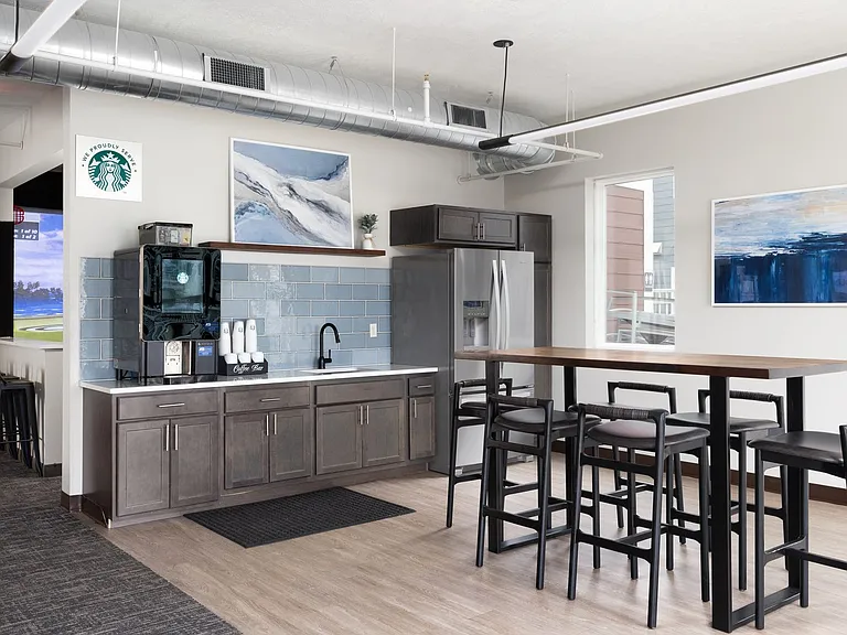 Whisper Ridge Commons — Photo 20
