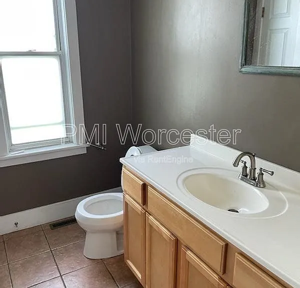 174 Ingleside Ave #1 — Photo 6