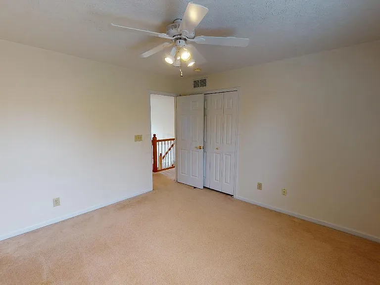 6498 Ringsend Ct — Photo 42