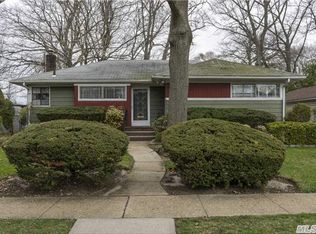 1457 Luddington Rd, East Meadow, NY 11554