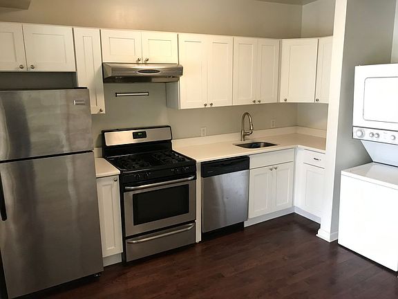 3rd image of 309 Sunset Ave APT 204