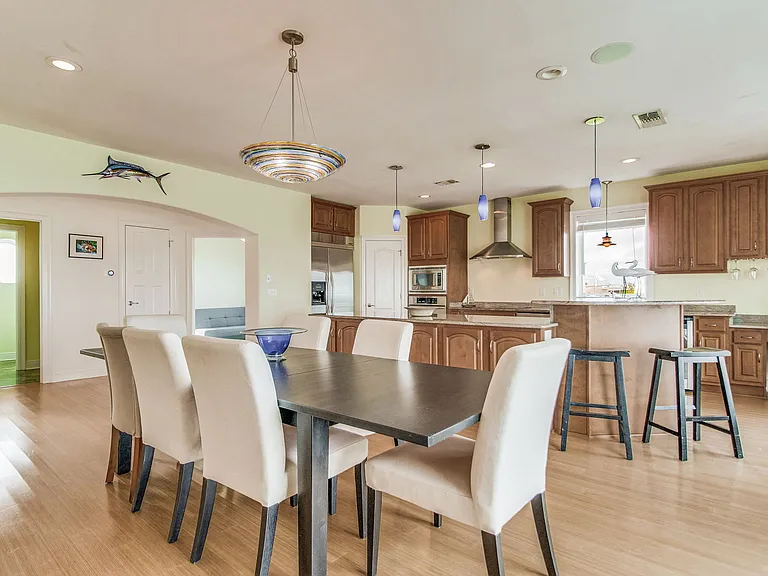 20 Baybridge Dr — Photo 29