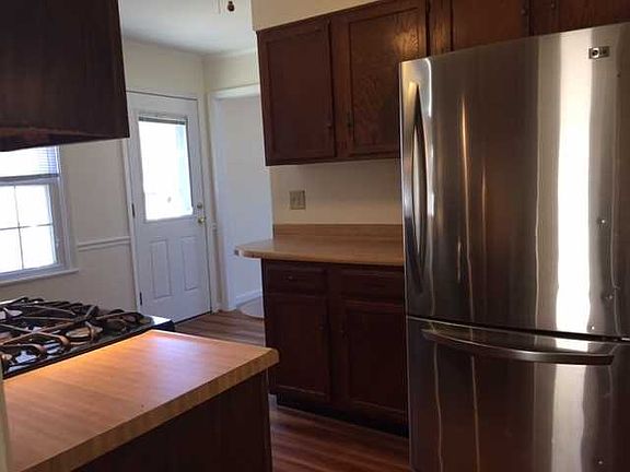 5th image of 2813 E Cherry St