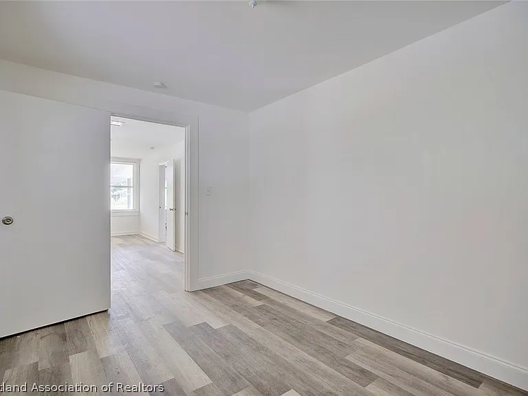 199 E Camphor St — Photo 34