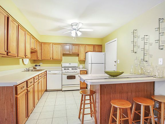 5th image of 9250 W Emerson St #205E