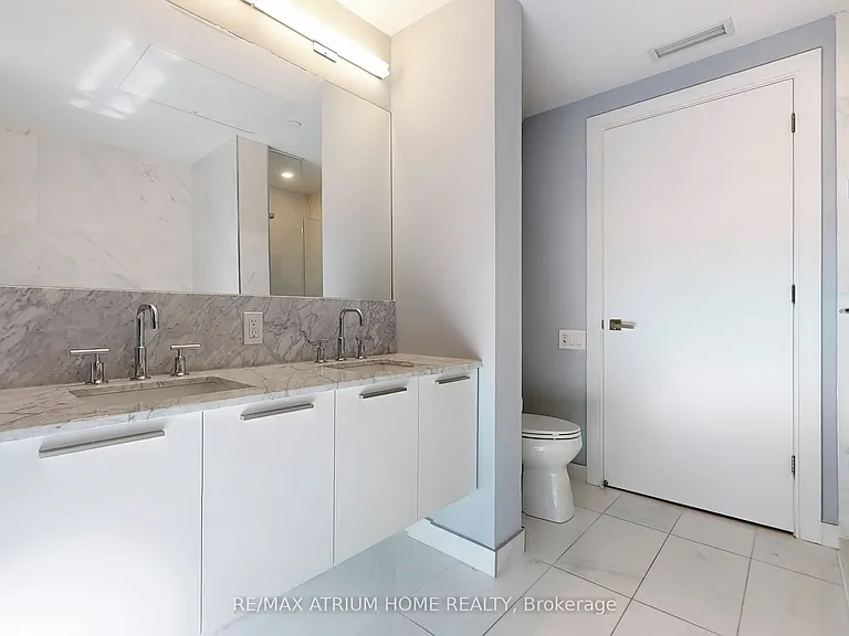 1 Gloucester St #715 — Photo 26