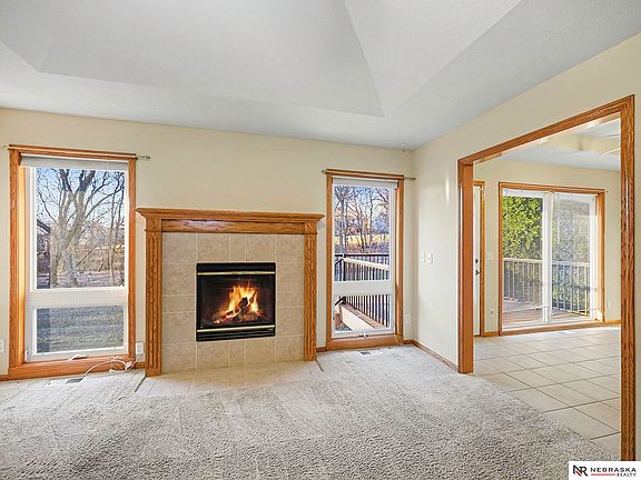 4th image of 4915 Fountain Dr