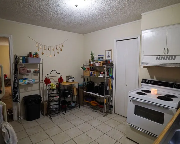 505 Old Central Rd — Photo 10