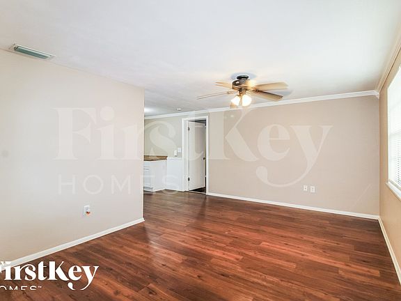 4th image of 4125 Woodsville Dr