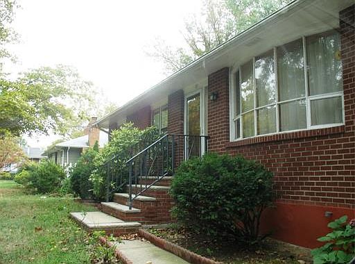 4th image of 49 Highland St