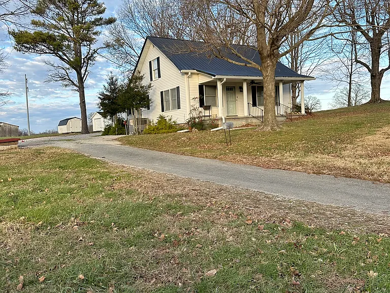 1818 Patterson Rd — Photo 2
