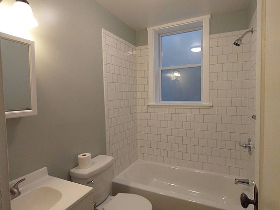 4th image of 1953 Alfred Ave #1N