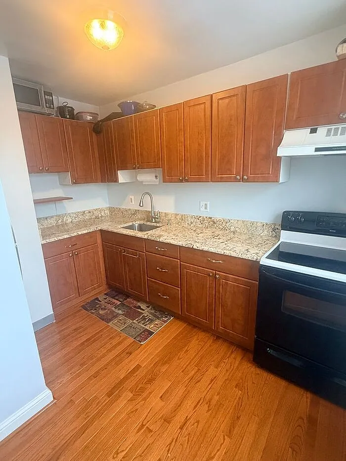 1 bed, 1.0 bath, 578 sqft, $2,000 — Photo 4