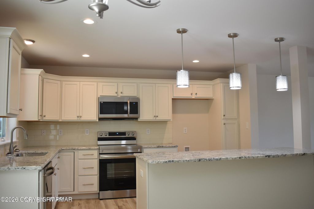 LOT 19 Somerset Dr, East Stroudsburg, PA - More