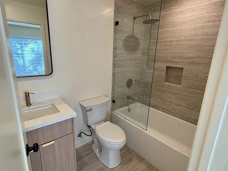 Unit Photo
