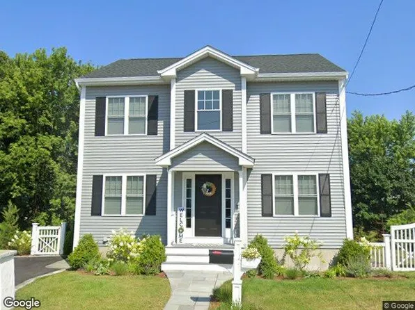 220 Lapham St, Fall River, MA 02721