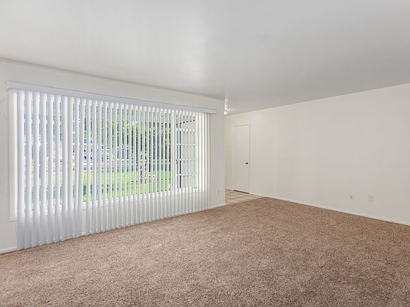 5th image of 4016 E Pinchot Ave