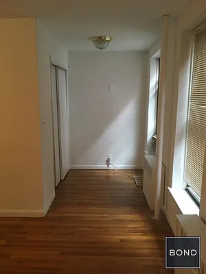 Rented by Bond New York | media 7