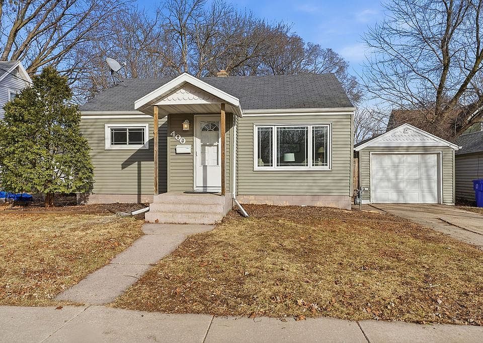 1st image of 400 S Outagamie St