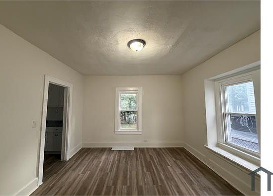 1st image of 10403 Grandview Ave
