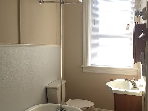 2nd image of 147 E Franklin St APT 3