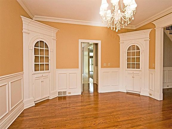 5th image of 3157 Beechwood Dr