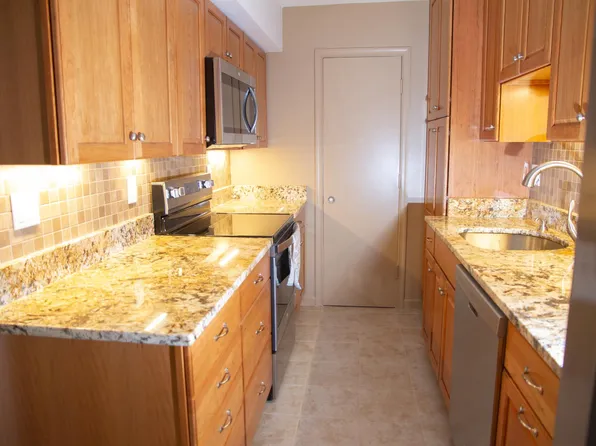 8312 Kingsgate Rd, Springfield, VA