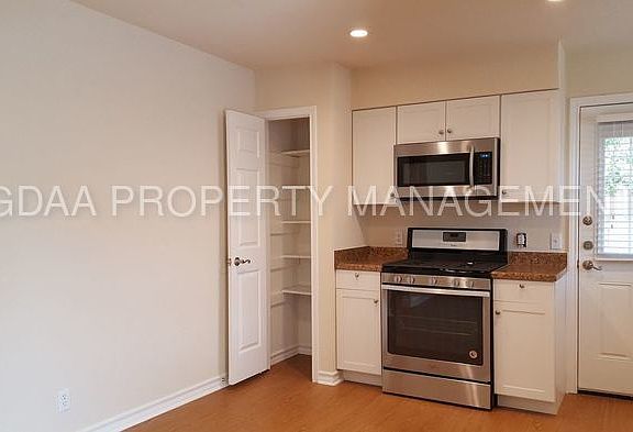 5th image of 1210 Westcott Dr #B