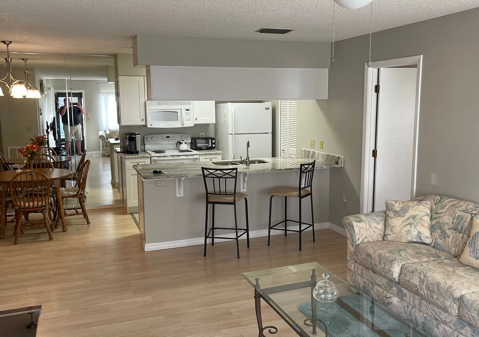 Turnkey Furnished Annual Rental — Photo 3