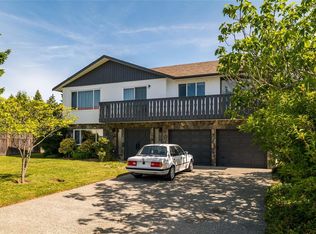 4098 Orion Pl, Saanich, BC V8N 5K8