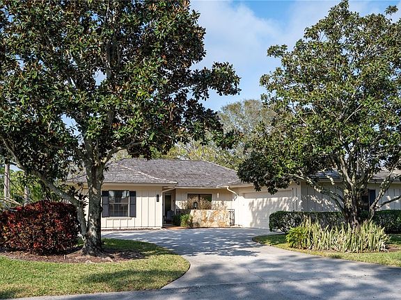 2nd image of 134 Prestwick Cir