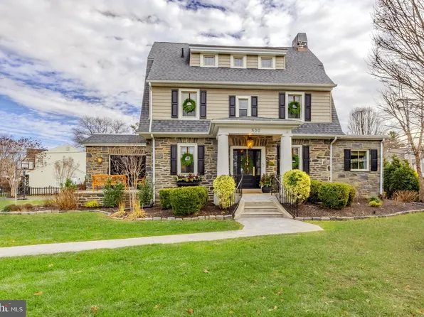 500 E Manoa Rd, Havertown, PA 19083