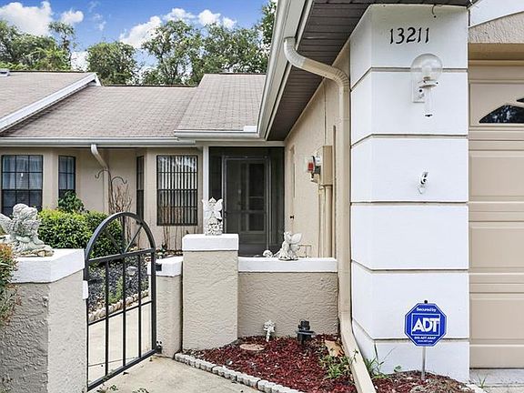 3rd image of 13211 Molitor Ct