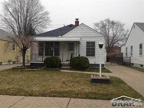 1st image of 19421 Roscommon St