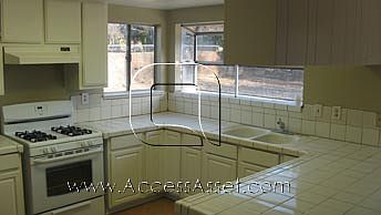 5th image of 29090 Allan St