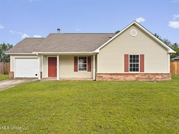 405 Woodward Dr, Ocean Springs, MS 39564