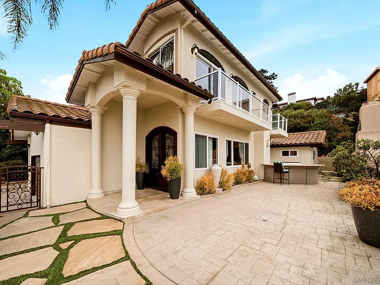 5455 La Jolla Mesa Dr — Photo 3