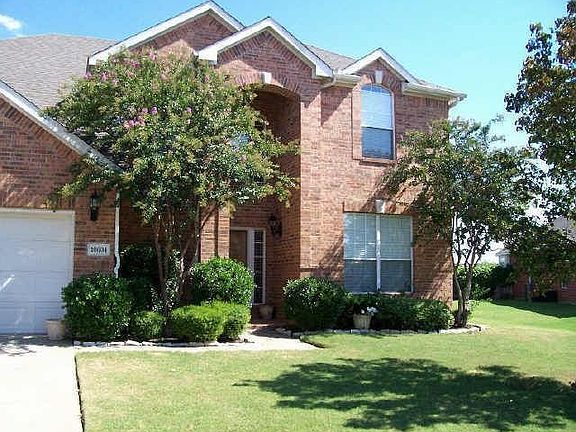 2nd image of 10604 Briar Brook Ln