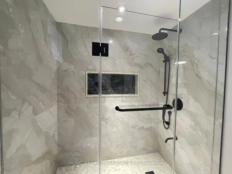 17 Rosemeade Ave #3 — Photo 6