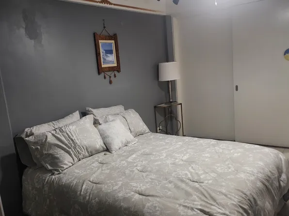 410 Nahua St APT 303, Honolulu, HI 96815