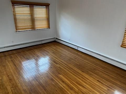 4th image of 72 Edgewood Ave #3