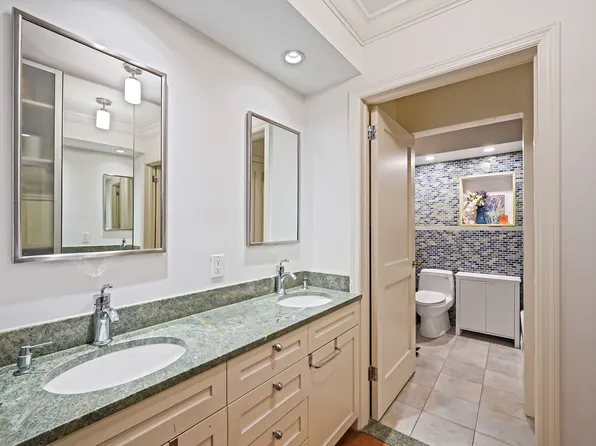 460 East 79th Street image 29 of 32