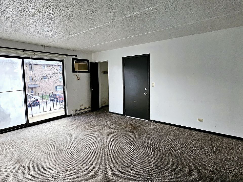 625 N Briar Hill Ln APT 4, Addison, IL 60101 Zillow