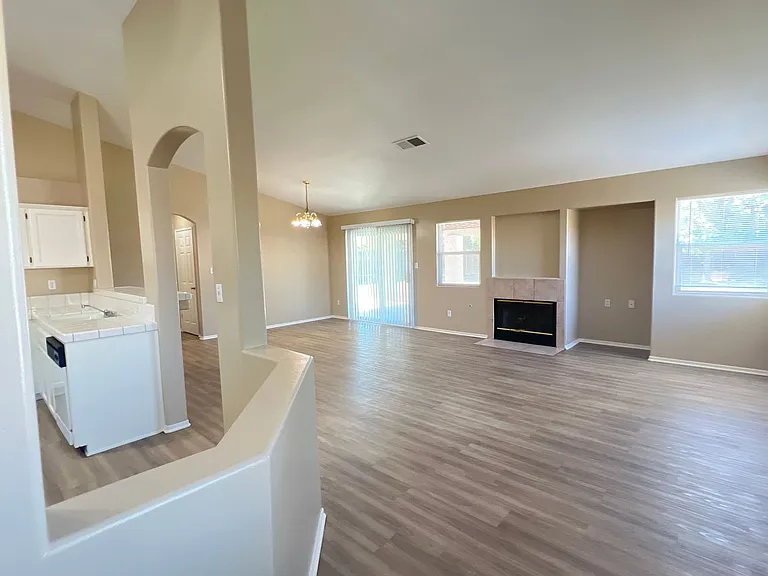 10302 Polo Saddle Dr — Photo 2