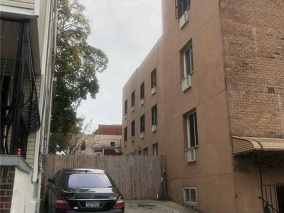 5th image of 3258 Olinville Ave