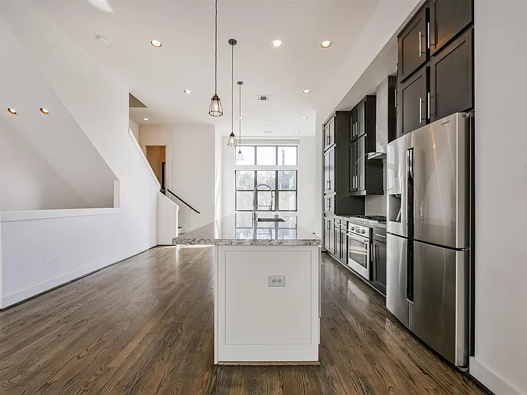 2824 Clay St — Photo 20