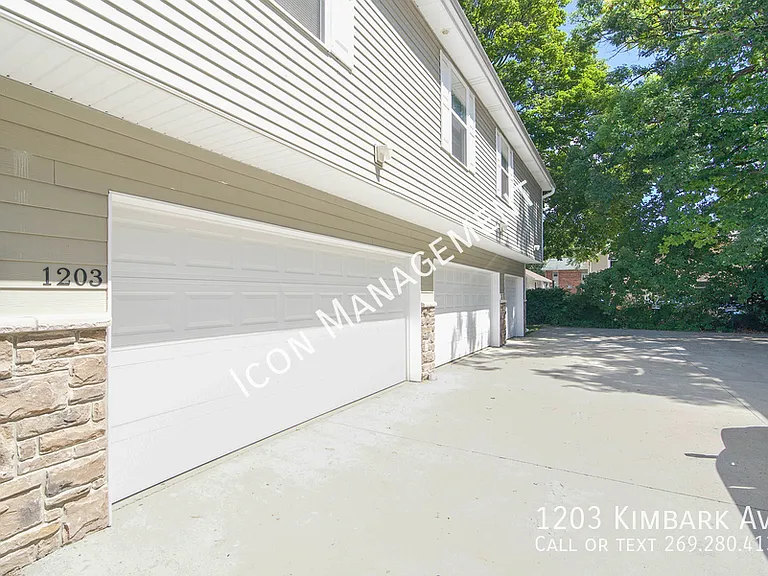 1203 Kimbark Ave — Photo 24